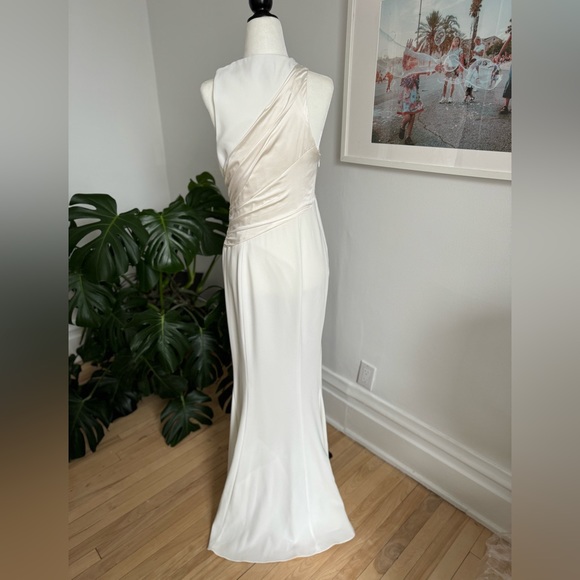 Cinq à Sept Gown - Picture 5 of 9